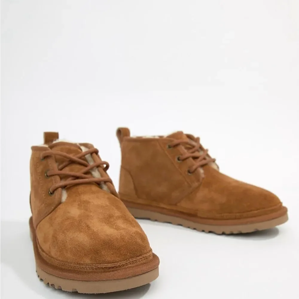 Like new UGG Neumel Chestnut Lace up ankle boots.